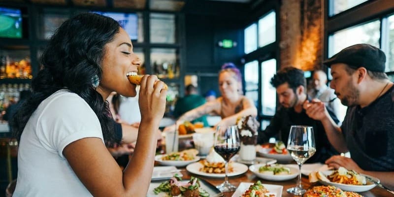 Bí quyết nâng cao trải nghiệm ăn uống tại nhà hàng nhỏ