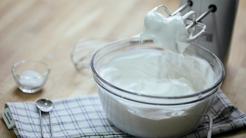 Cách Làm Whipping Cream Đơn Giản Tại Nhà